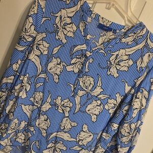 Apt. 9 Blue Cream Graphic Blouse with Mandarin Collar
